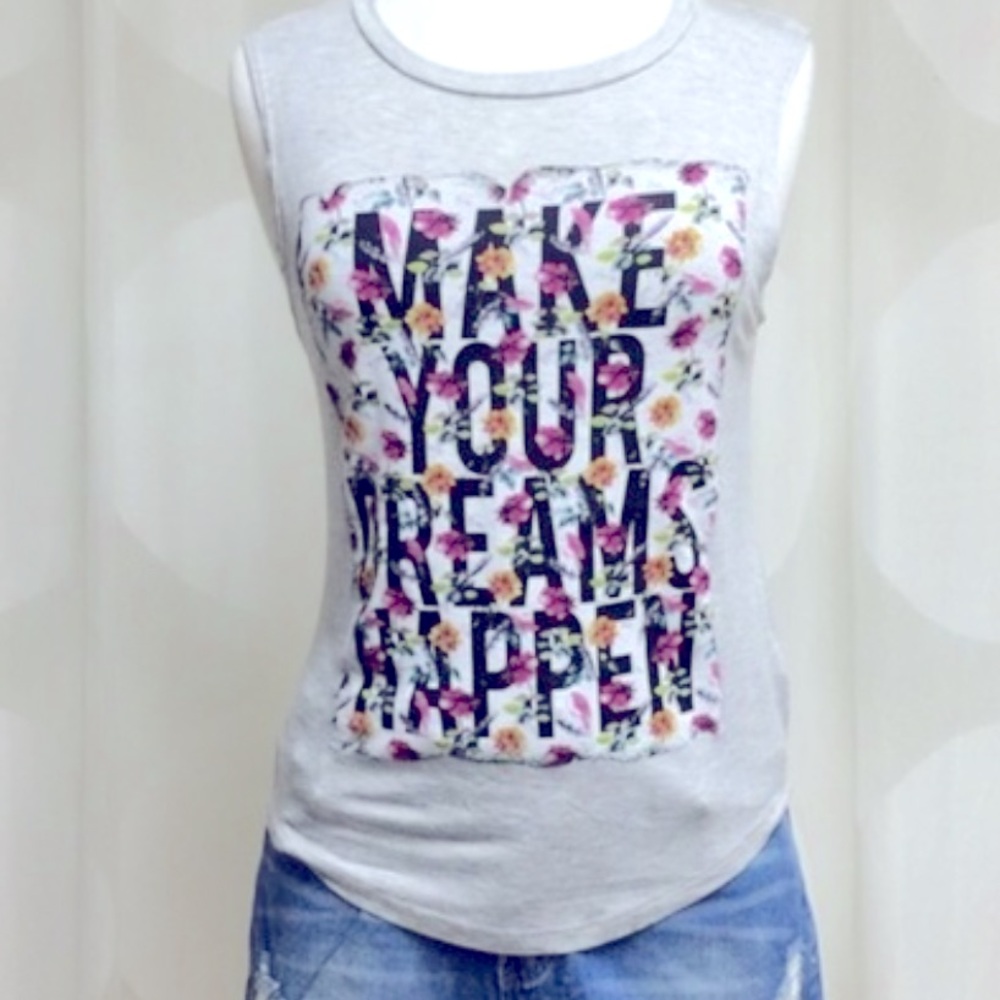 April Spirit Floral Appliqué Graphic Tank-Size M